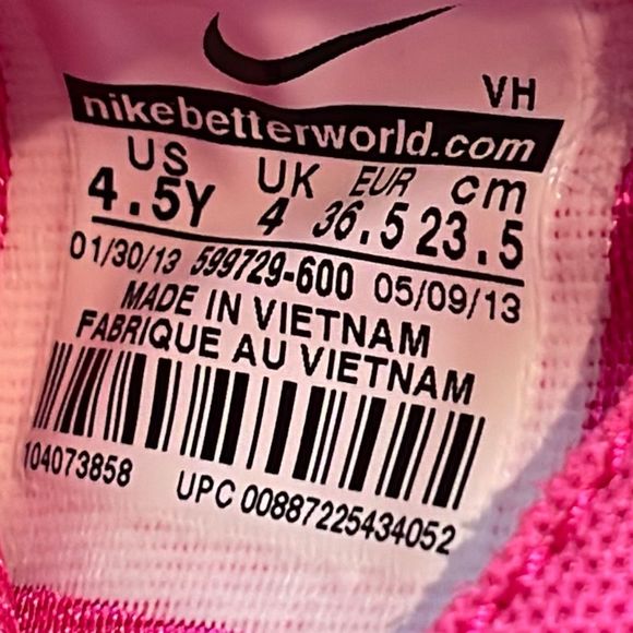 Nike Roshe Run Pink Athletic Running Shoes 599729-600 Women’s Size 6 (4.5Y) - Picture 11 of 12